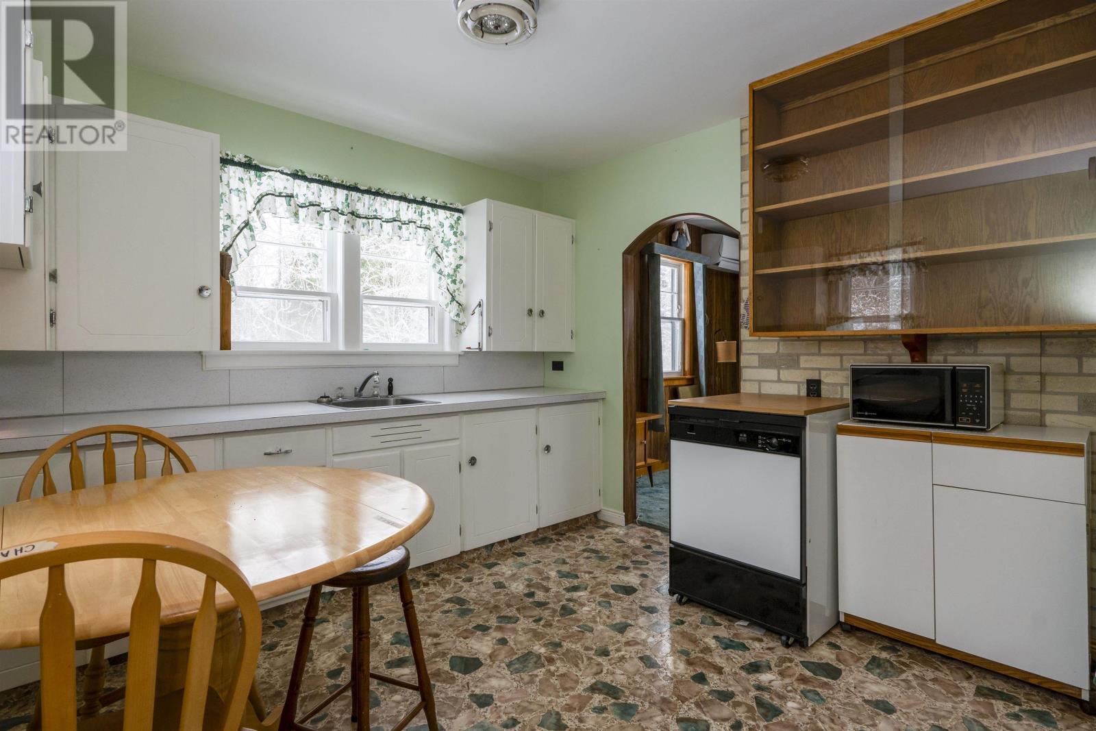 627 Clarence Road Property Photo 14