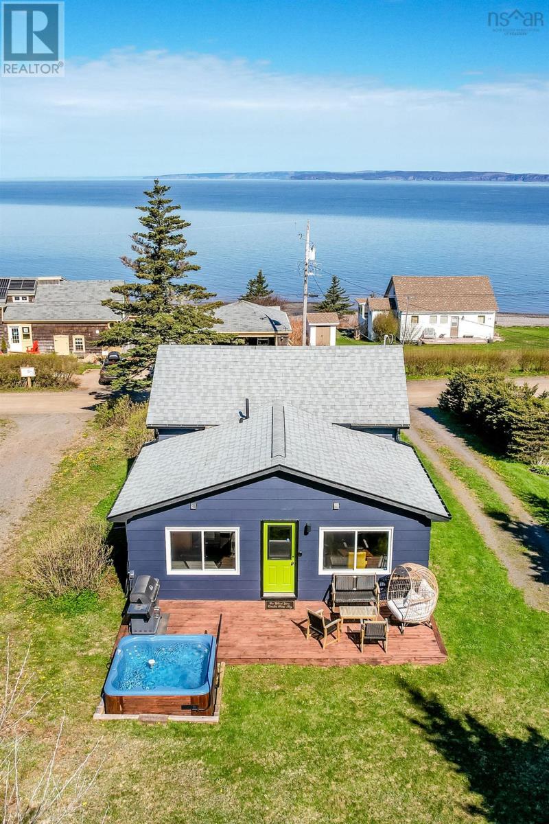 20 Cove Road Property Photo