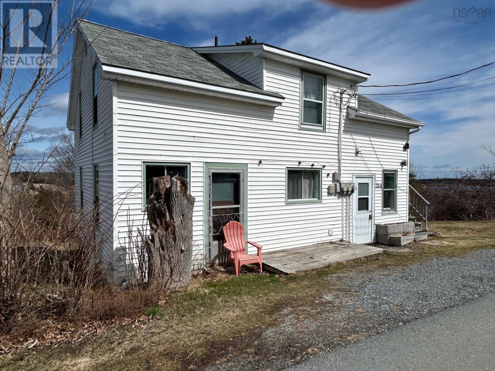 205 Lawrence Street Property Photo 1