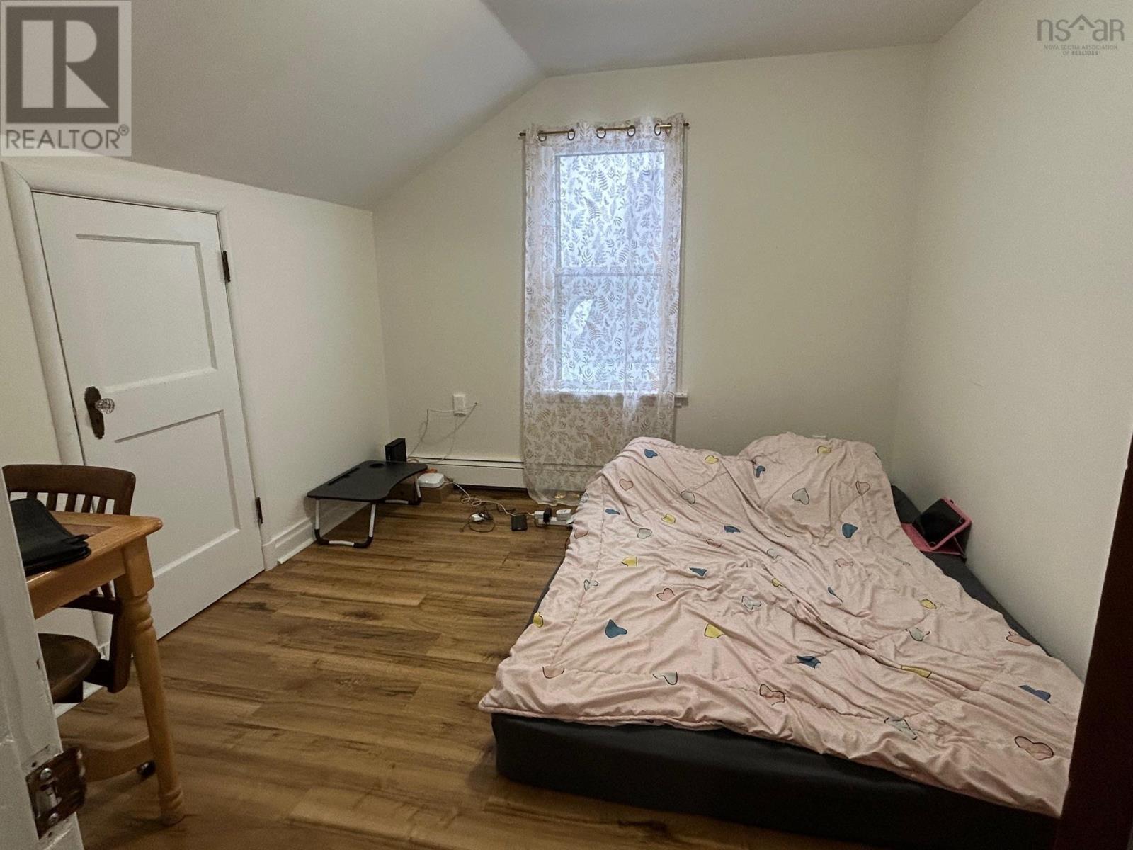 205 Lawrence Street Property Photo 15
