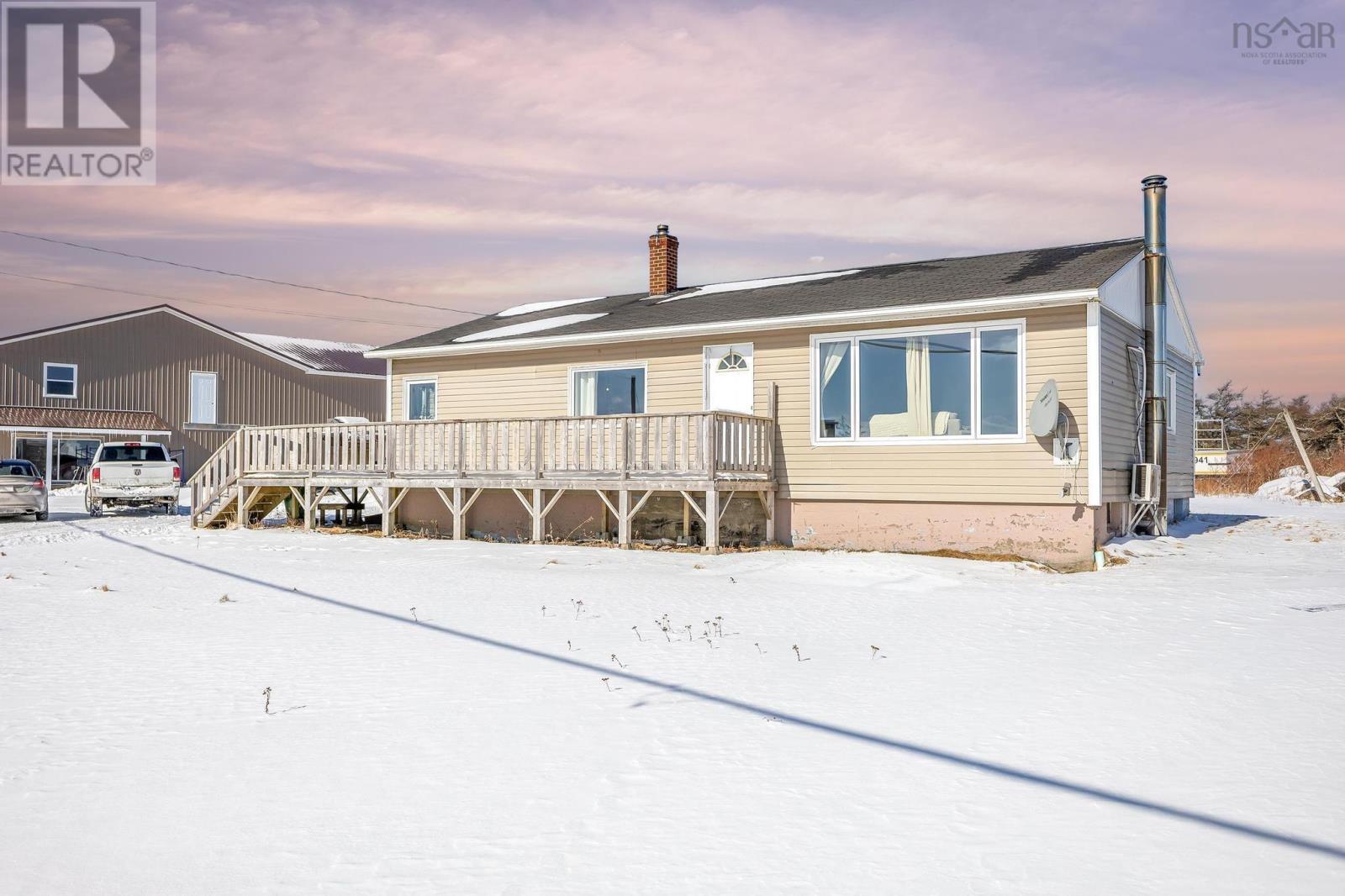 11762 Highway 316 Property Photo