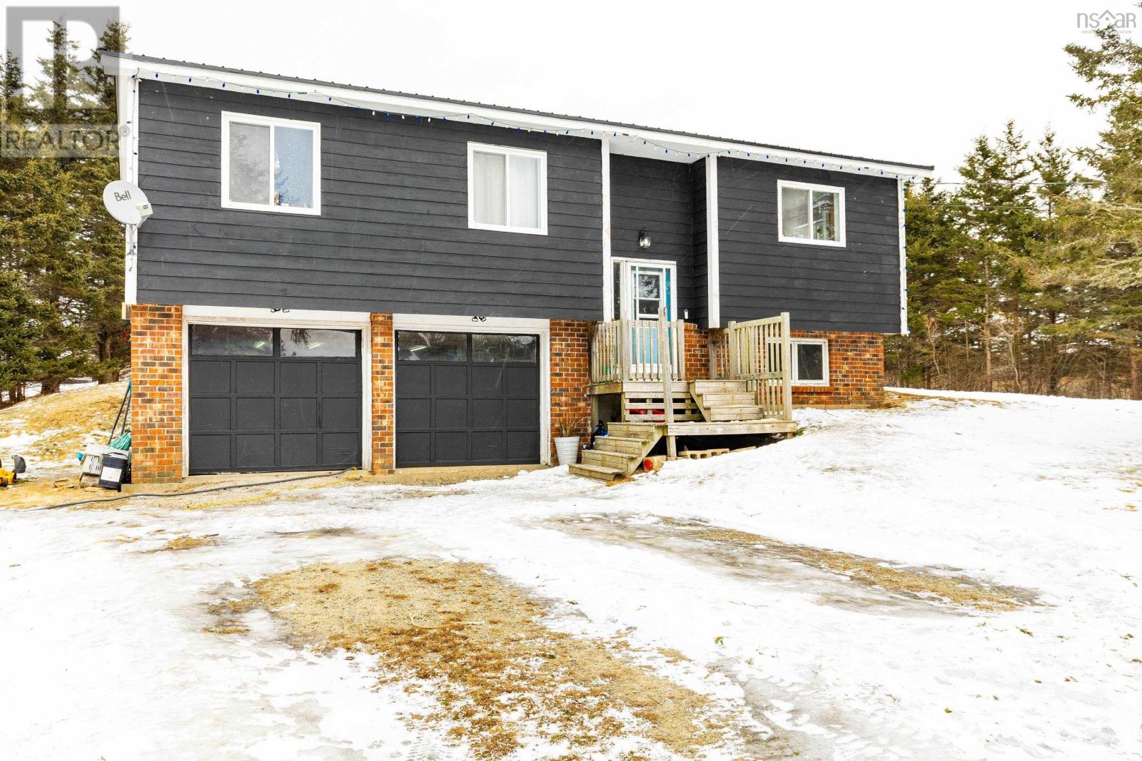 49 Green Rock Drive Property Photo 1