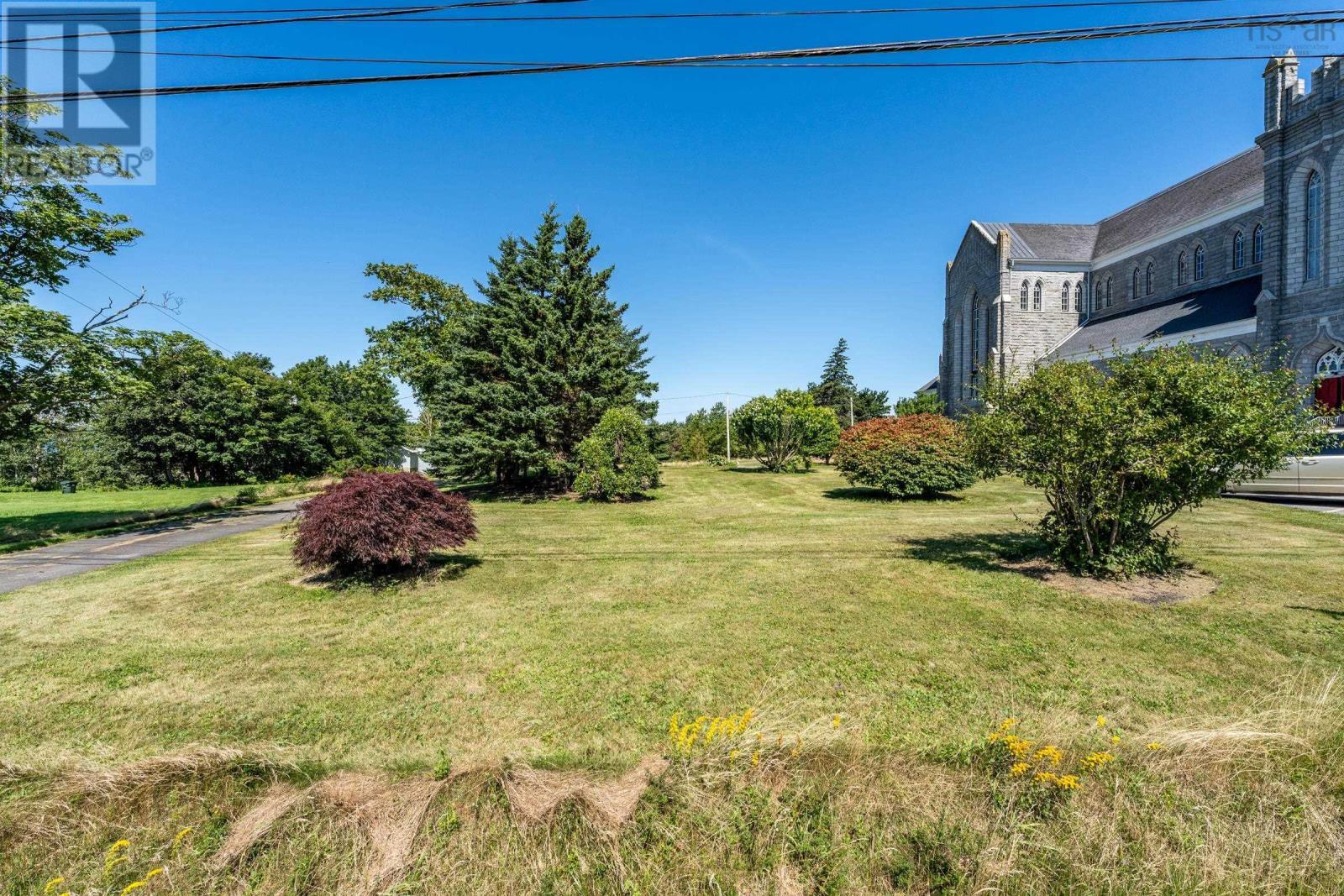 3611 Highway 1 Property Photo 8