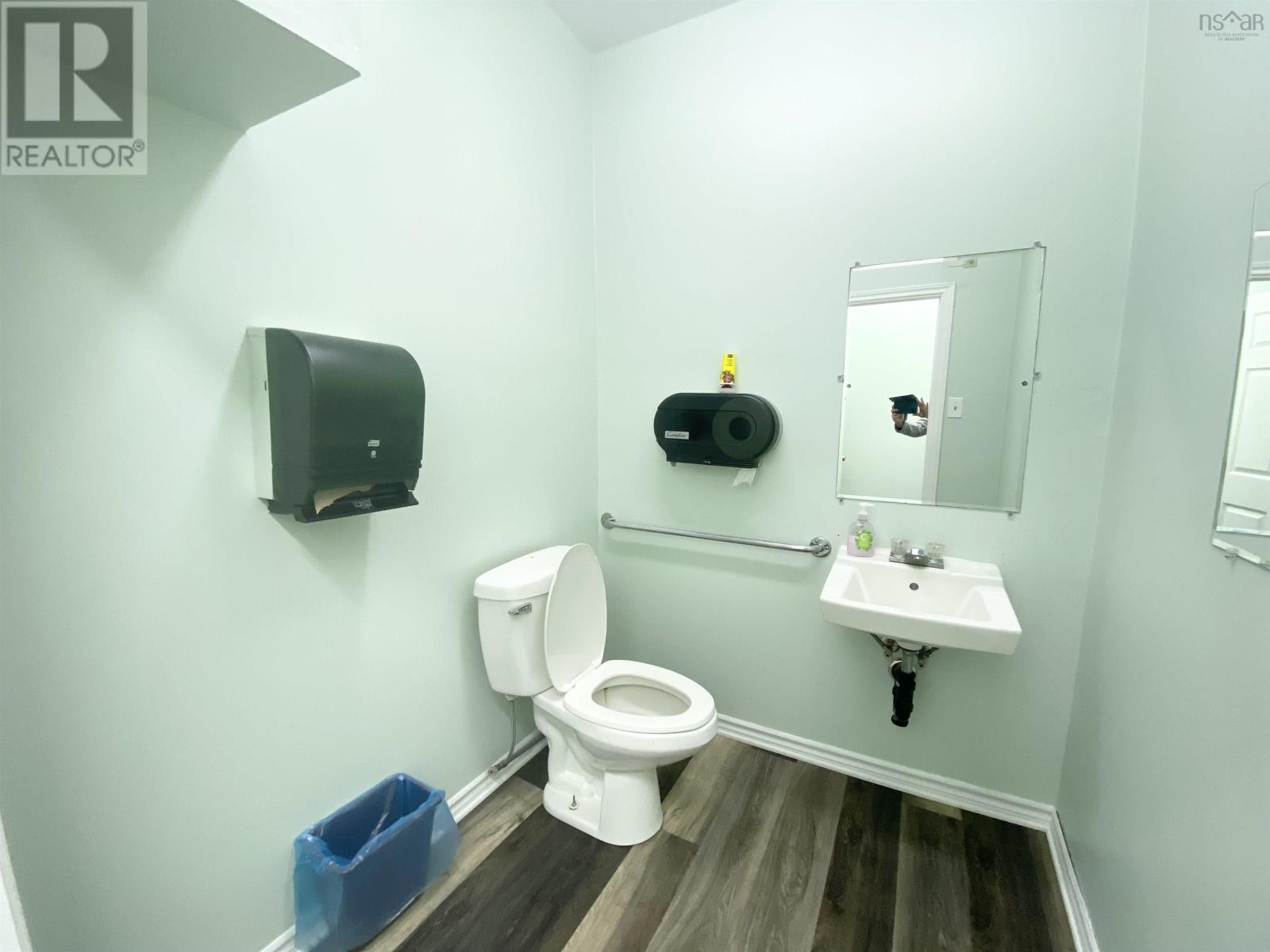 102 Main Street Property Photo 16