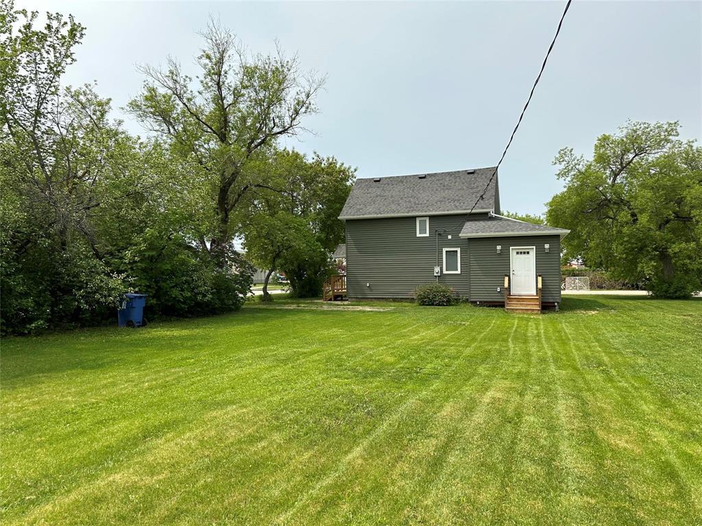 203 Maillard (1st St S) Street Property Photo 1