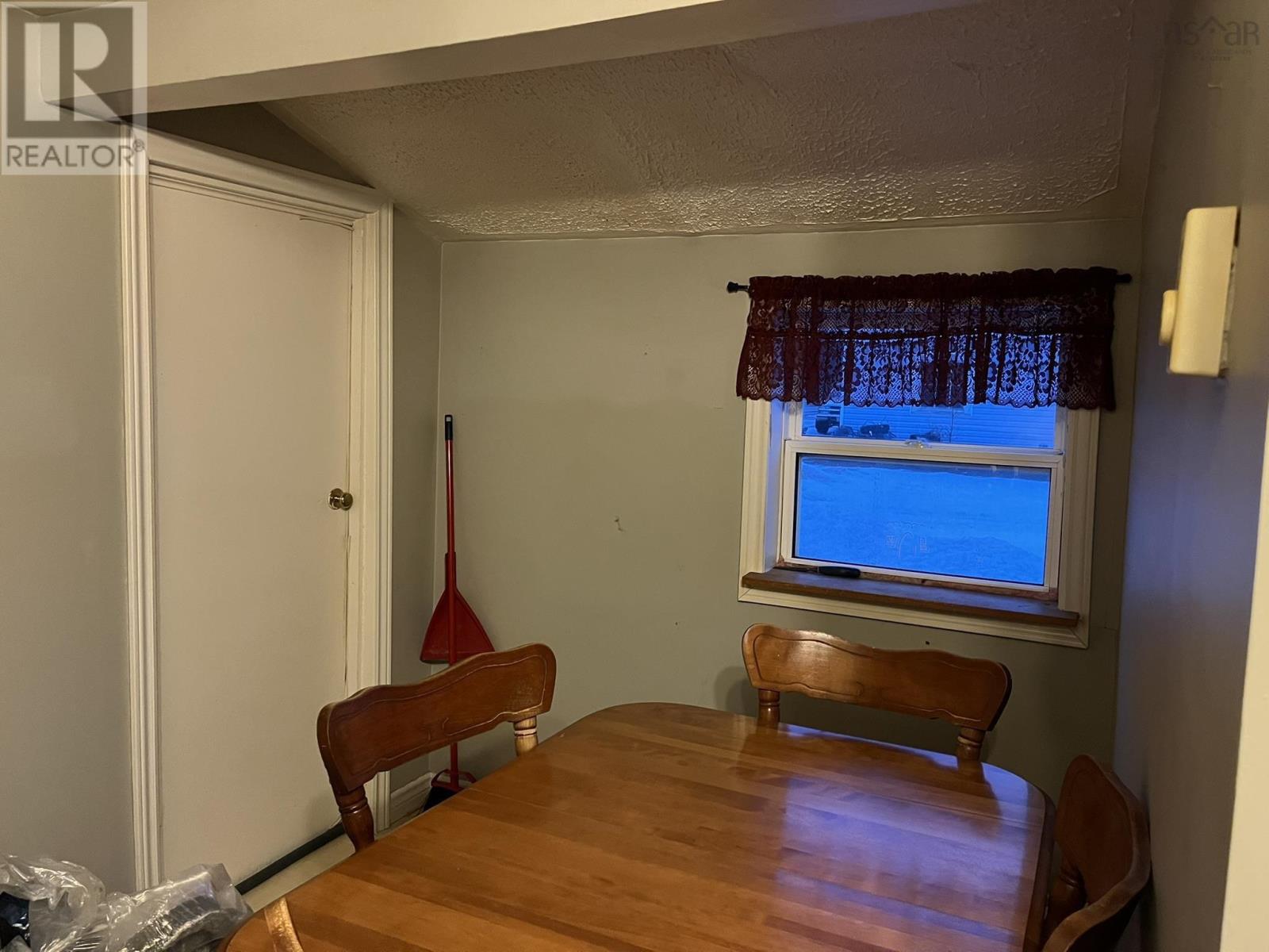1270 Masstown Road Property Photo 4