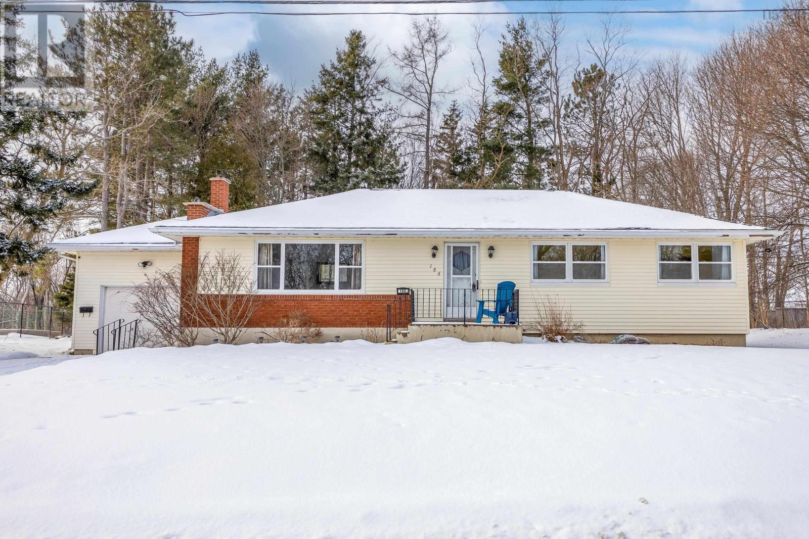 186 Grant Street Property Photo