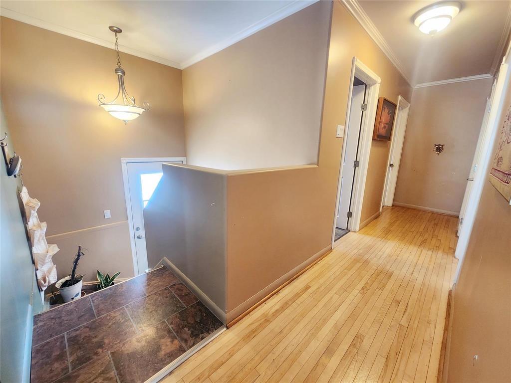 127 Main Street Property Photo 8