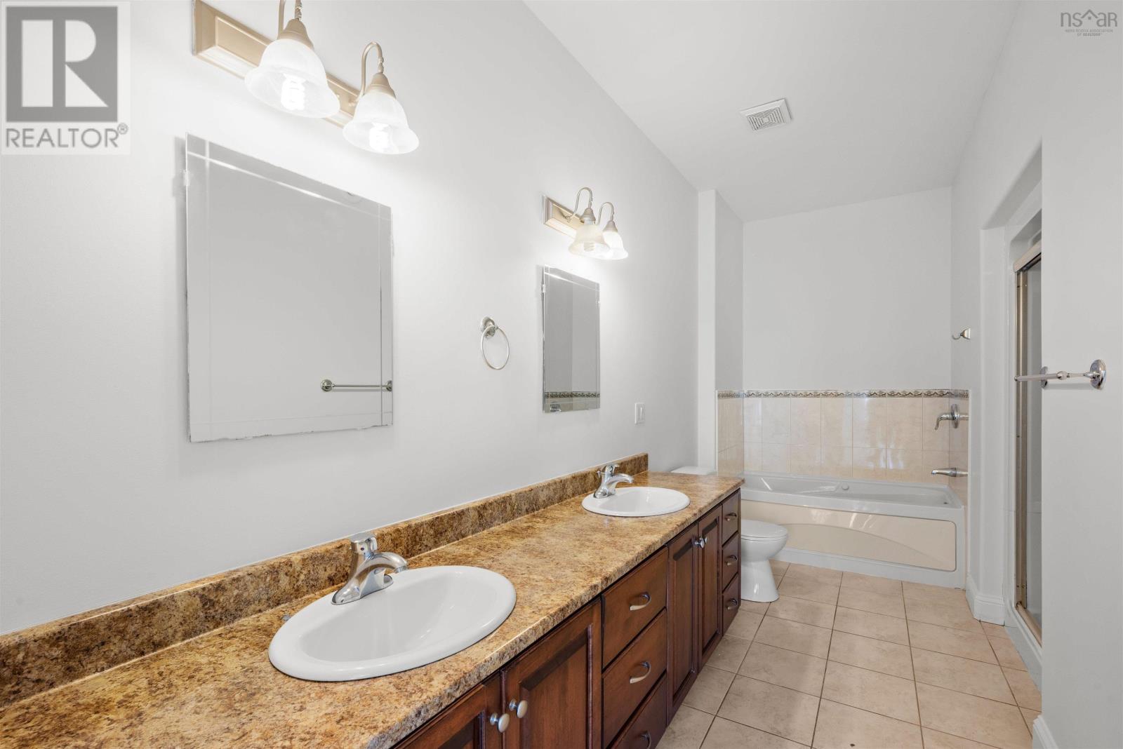 65 Carnoustie Drive Property Photo 15