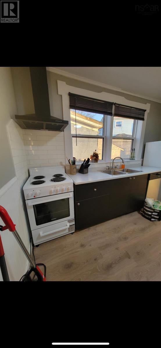 54 Laplanche Street Property Photo 11