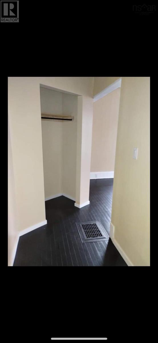 54 Laplanche Street Property Photo 24