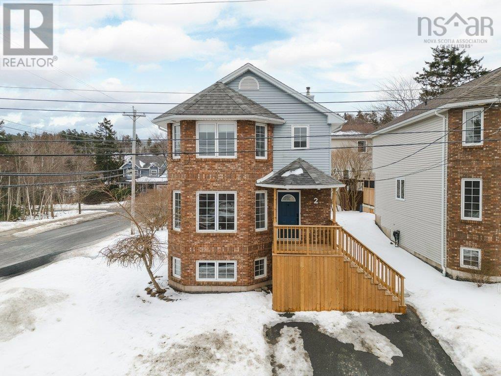 2 Christie Court Property Photo