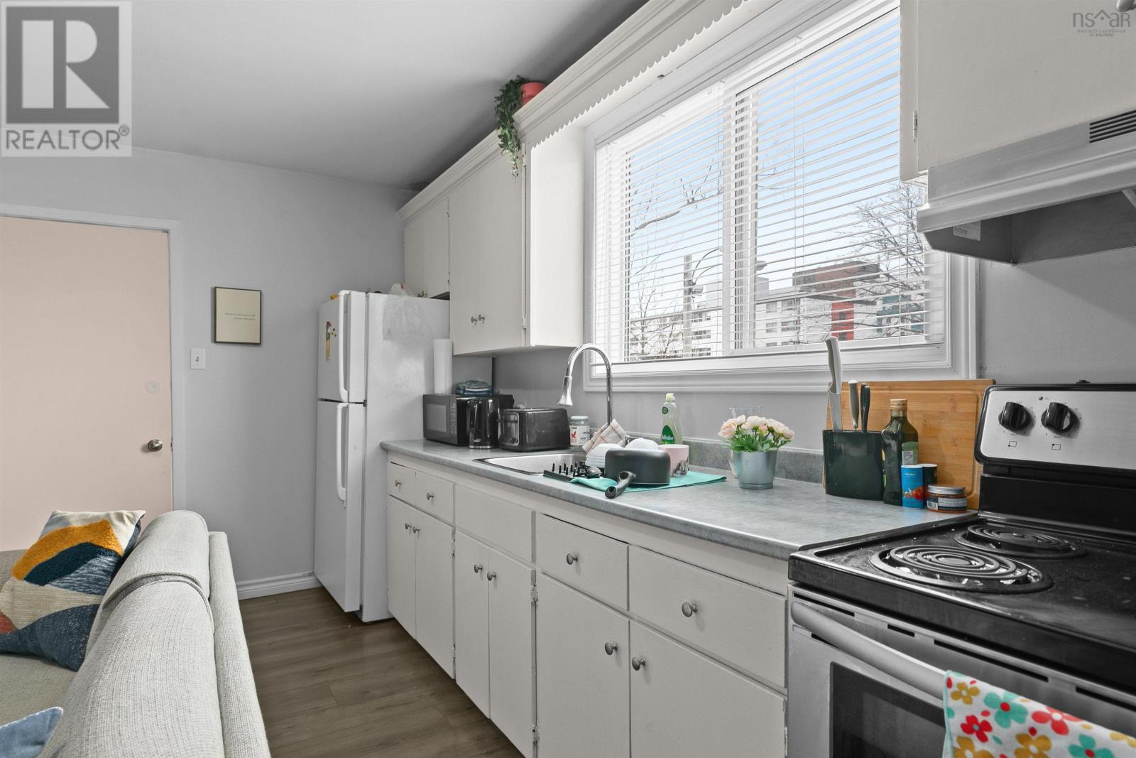 5571 North Street Property Photo 14
