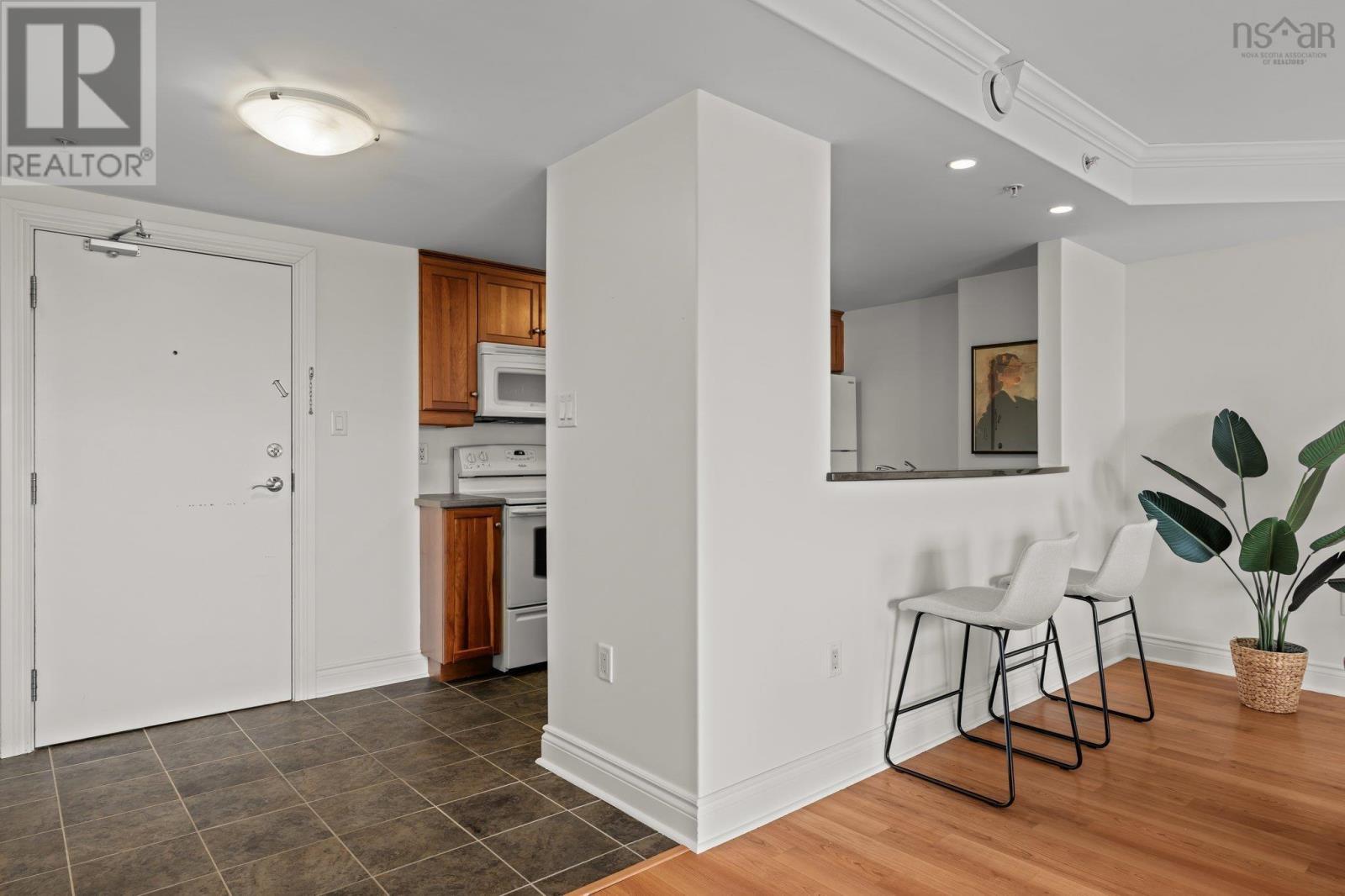 404 5234 Morris Street Property Photo 10