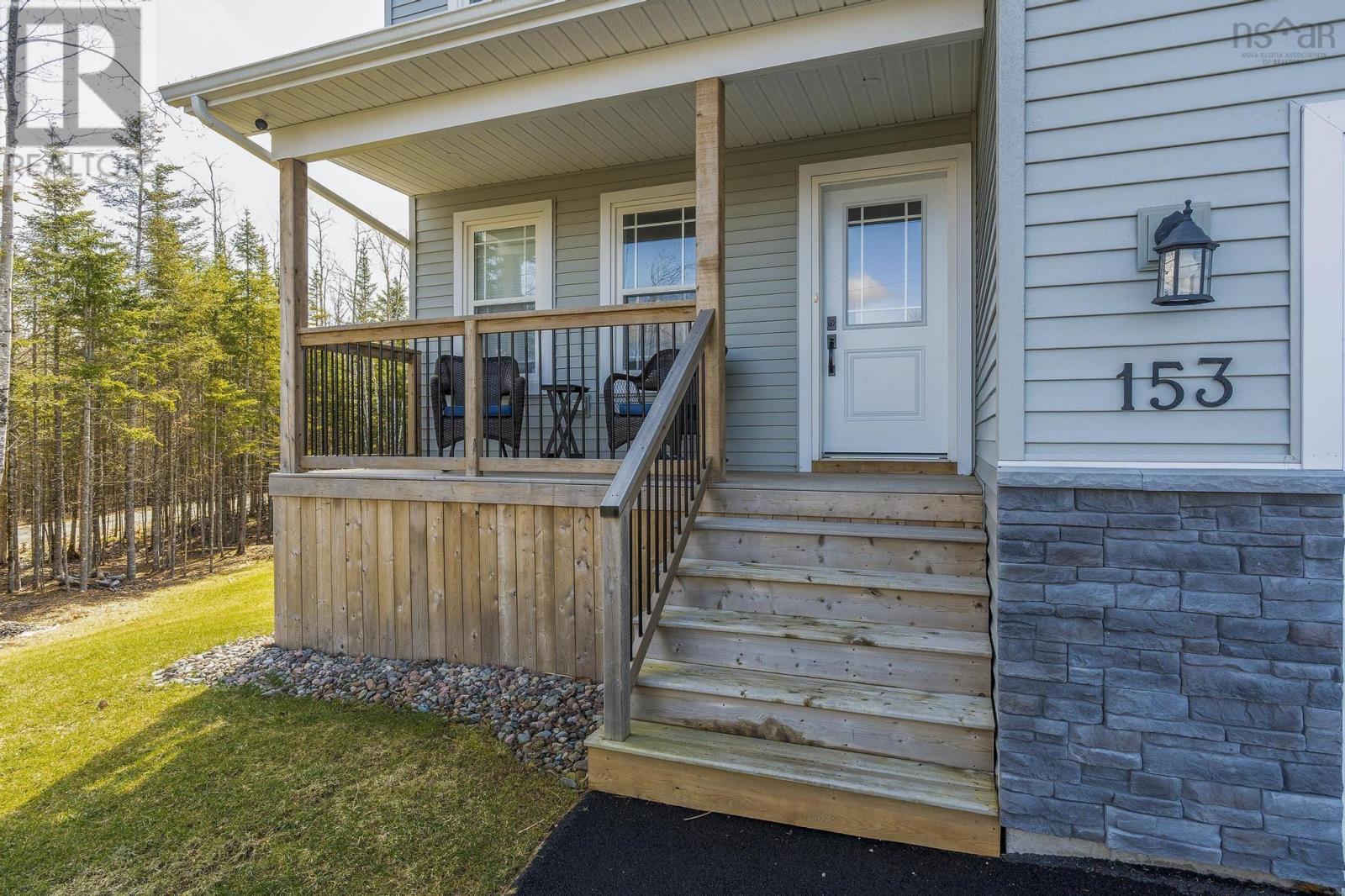 153 Coulter Crescent Property Photo 2