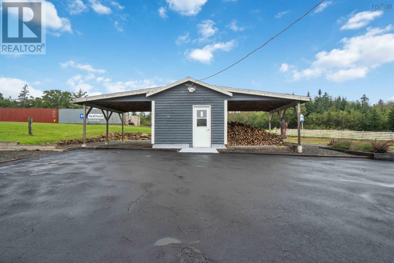 8835 Highway 217 Property Photo 12