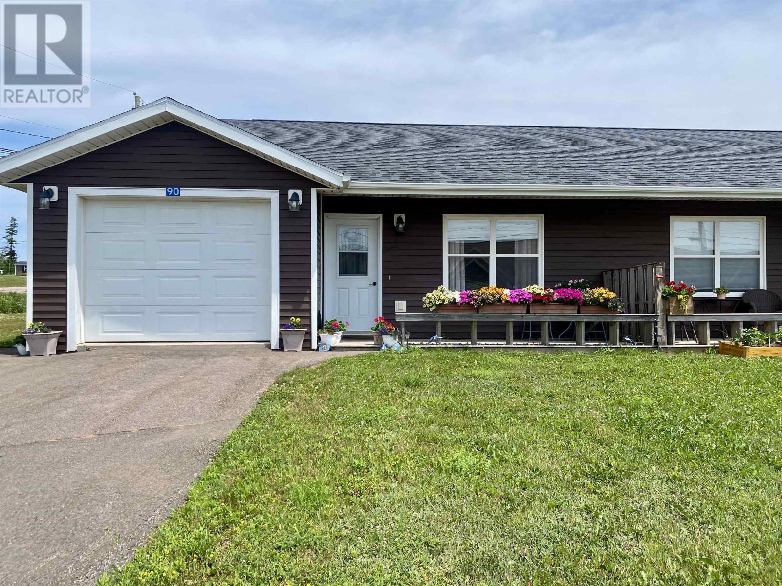 90 Summer Street Property Photo