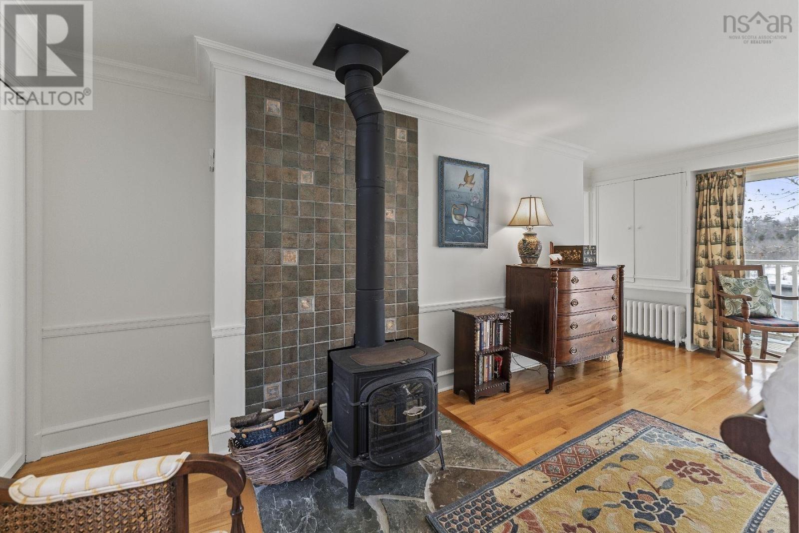 1126 Rockcliffe Street Property Photo 22