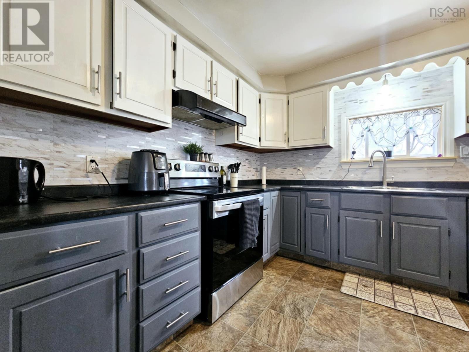 733 Old Tatamagouche Road Property Photo 12