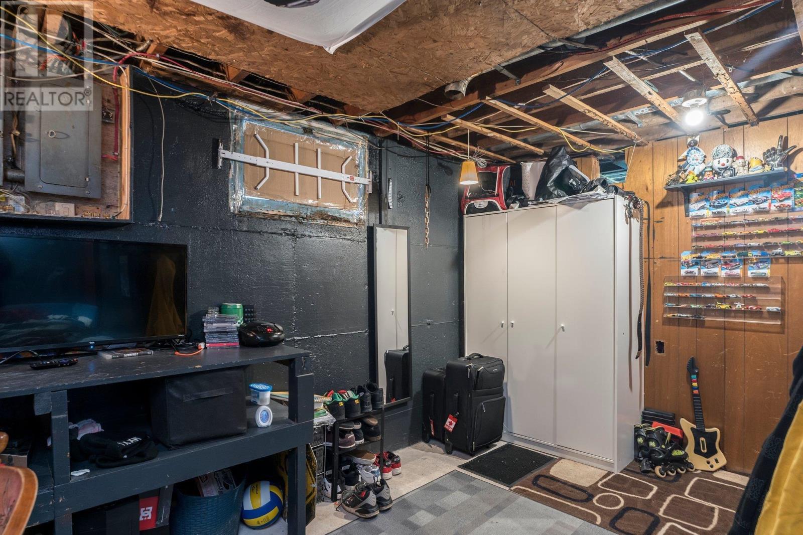 49 A&b Lynn Drive Property Photo 16