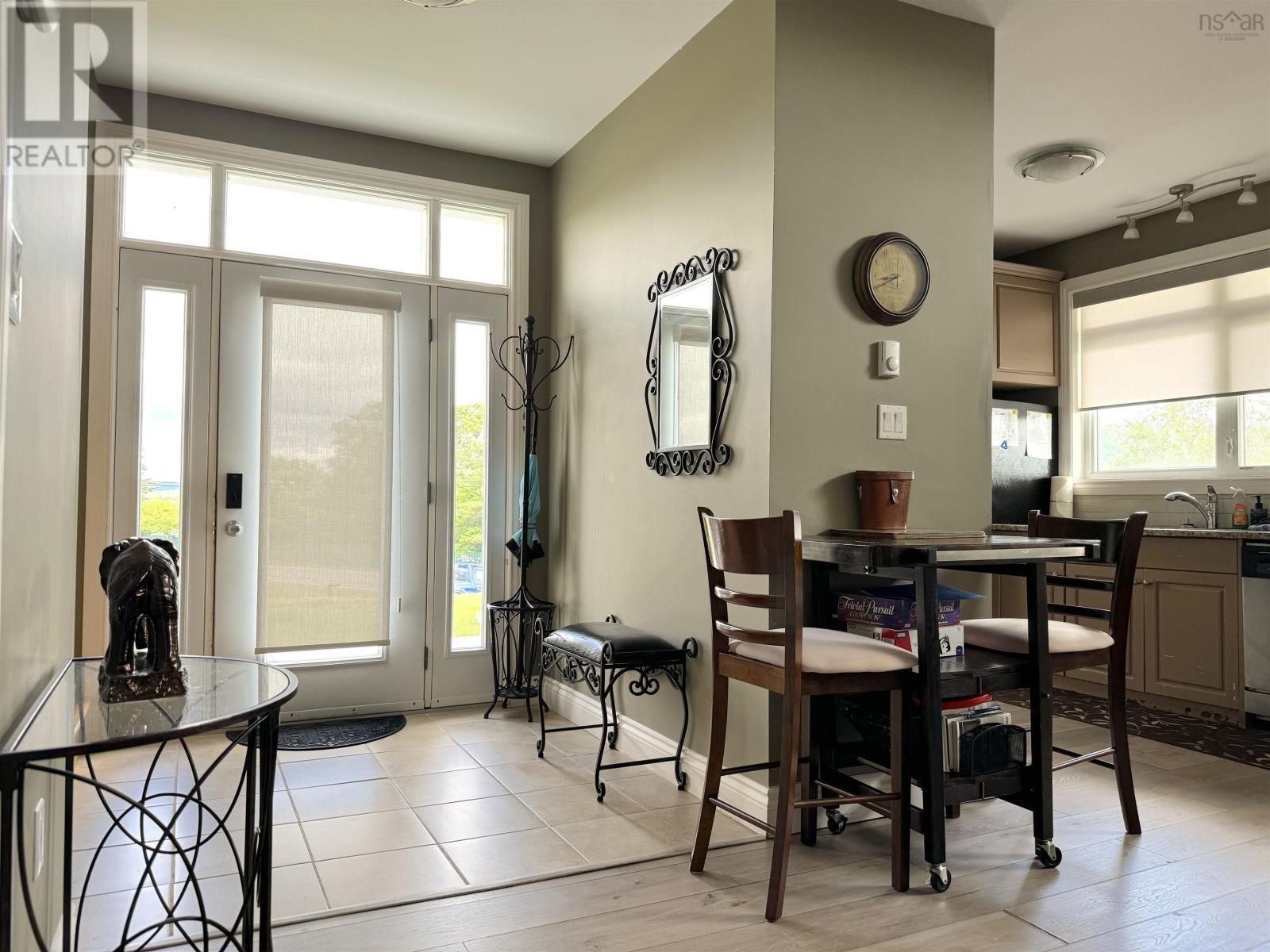 7 Bell Bay Way Property Photo 8