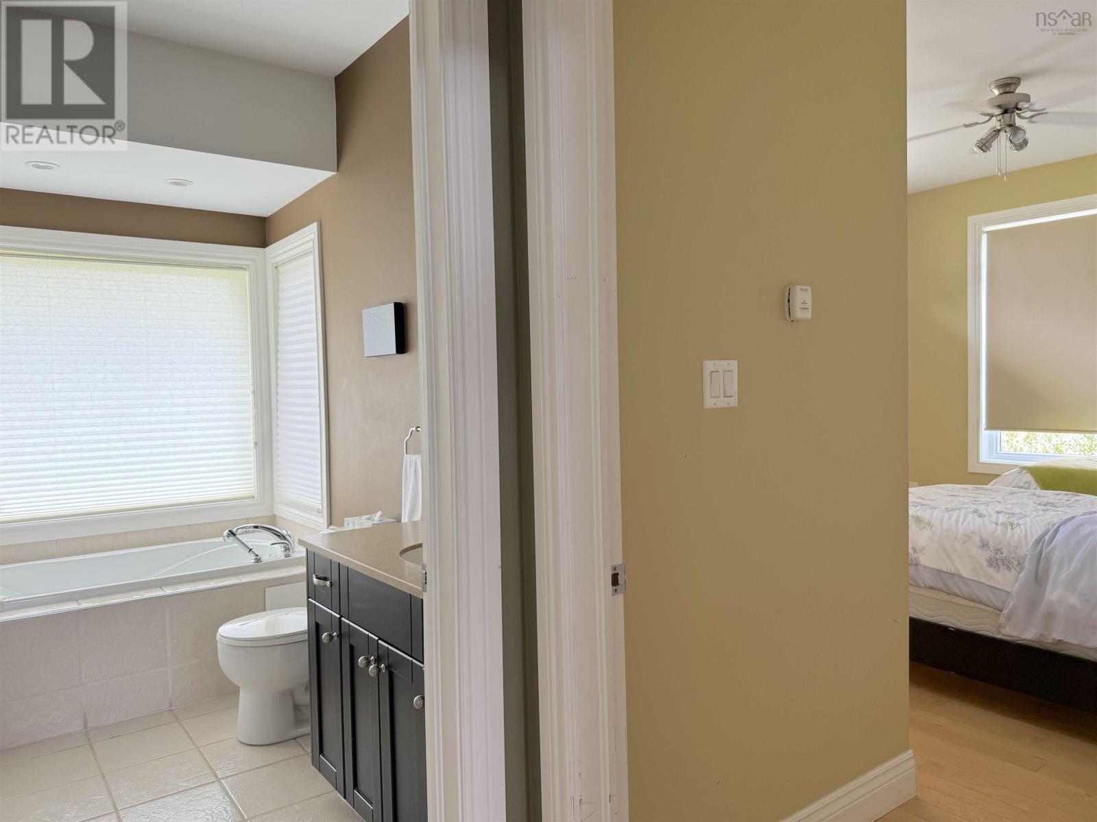 7 Bell Bay Way Property Photo 36