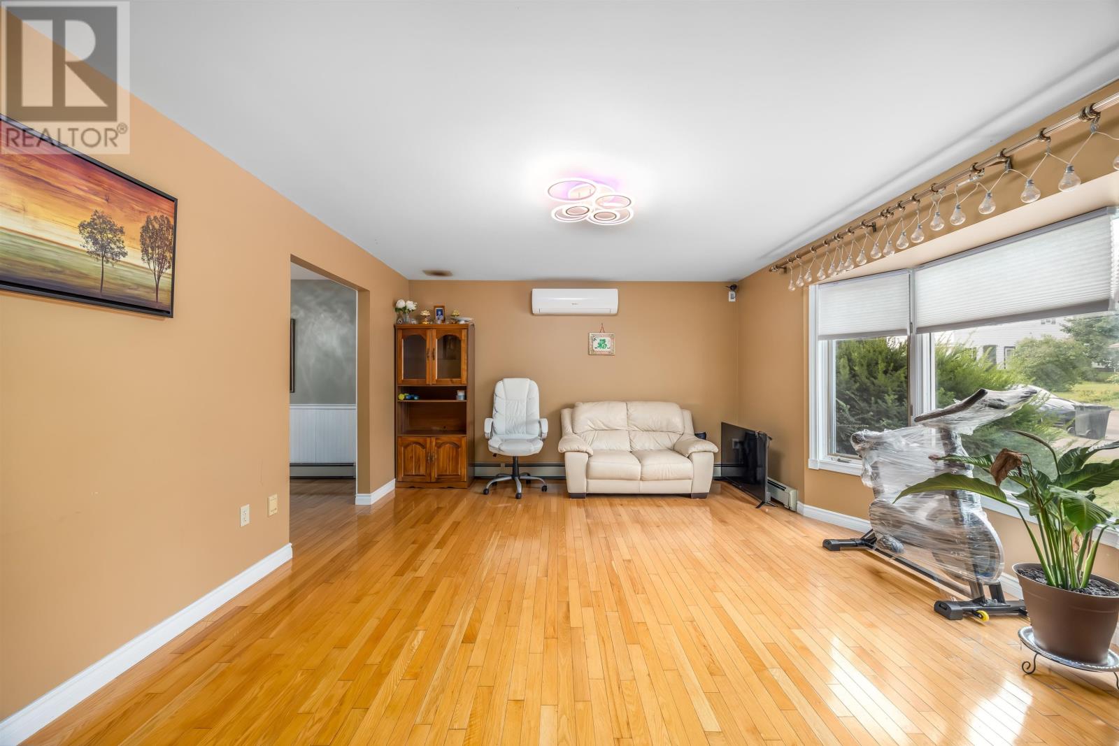 59 Warburton Drive Property Photo 3