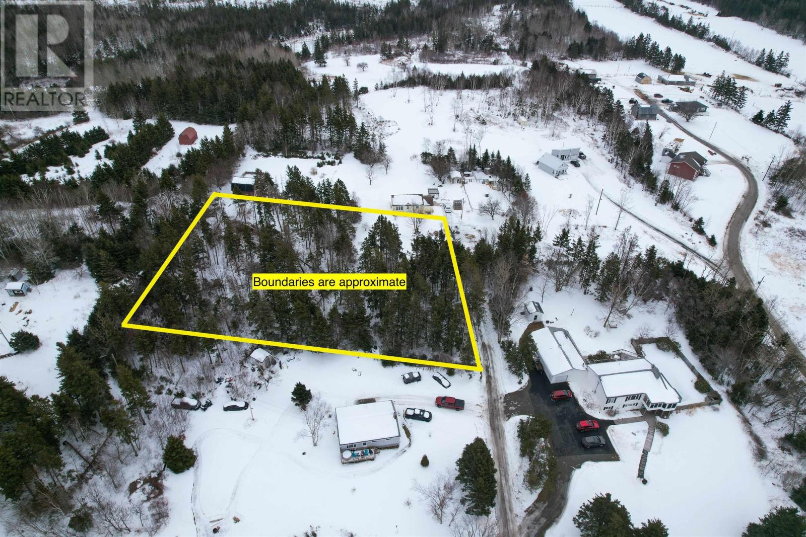 Polar Bear Lane Property Photo 6