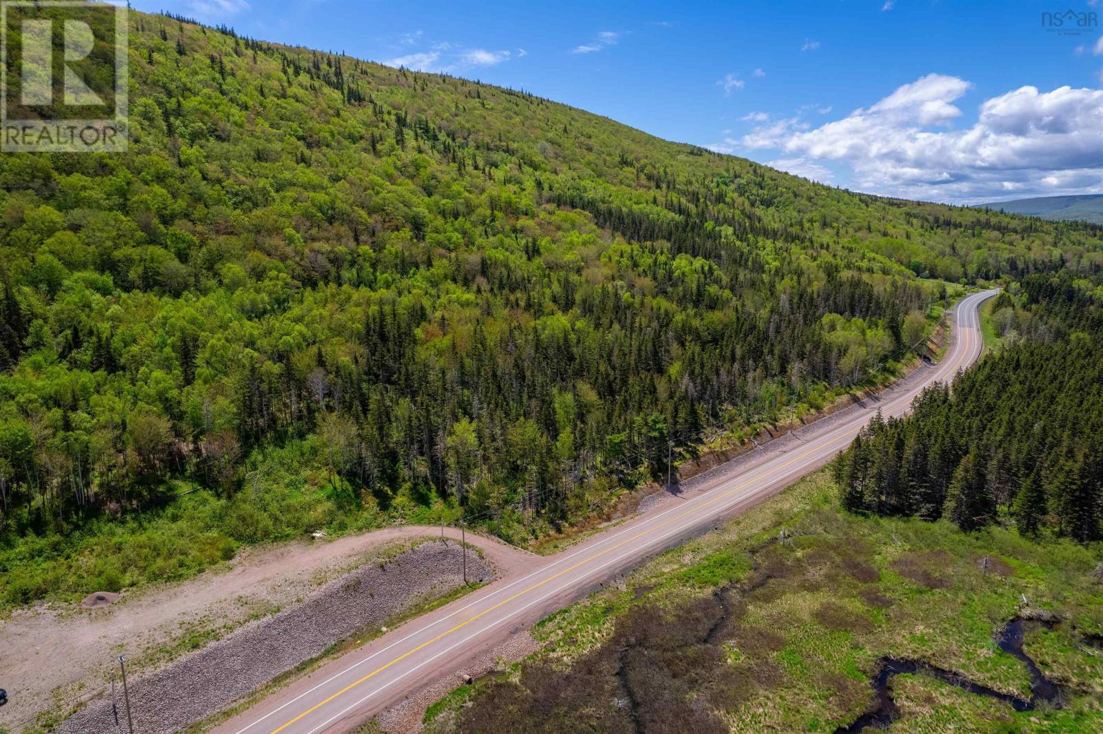47403 Cabot Trail Property Photo 3