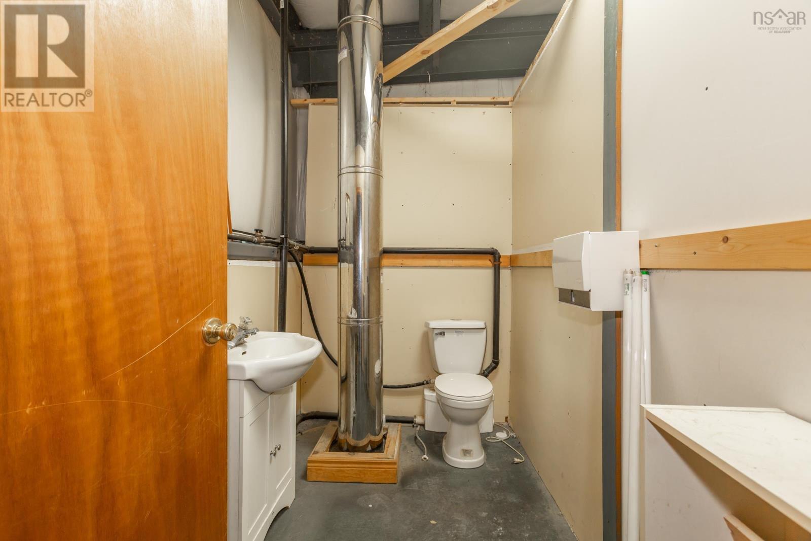 9 Robinson Weir Road Property Photo 38