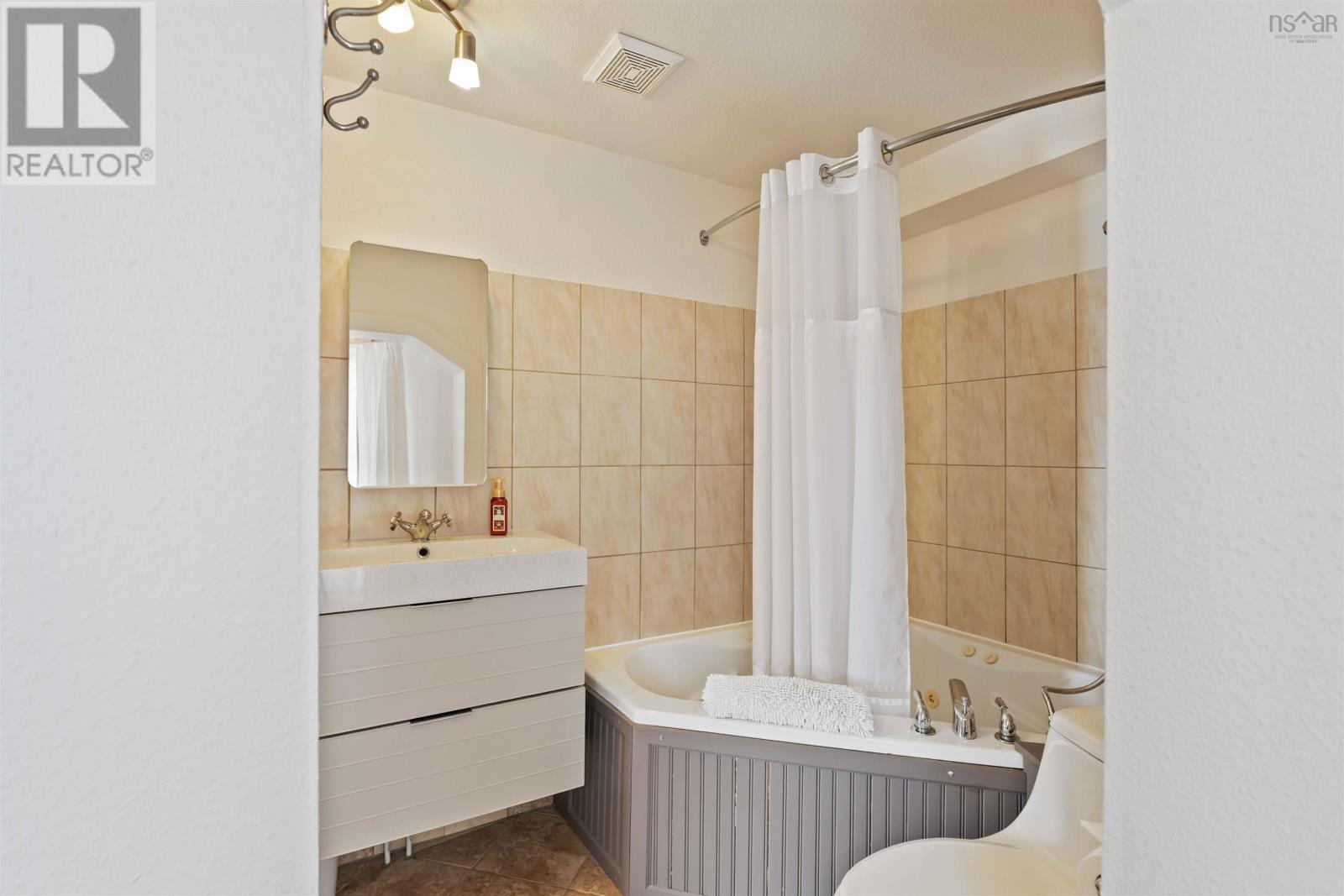 5438 Granville Road Property Photo 46