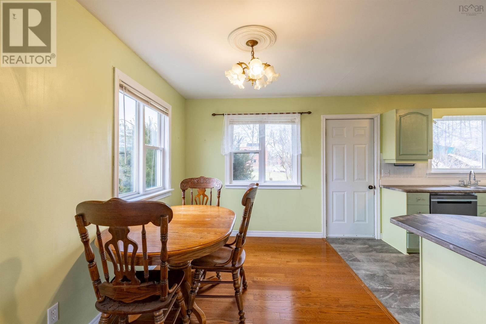 59 Porter Street Property Photo 10