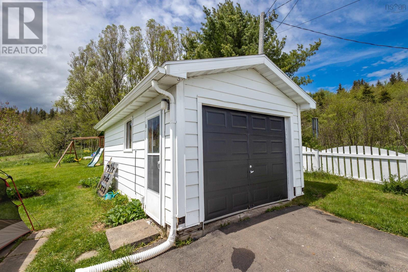 49742 Cabot Trail Property Photo 30