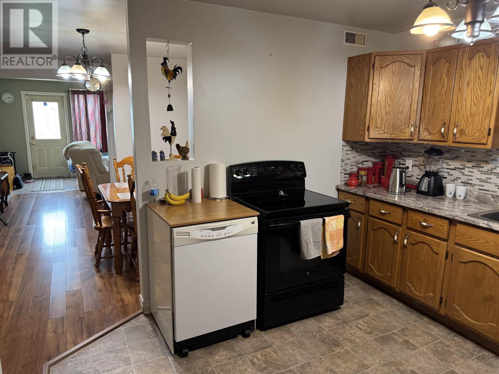 5982 Stellarton Trafalgar Road Property Photo 8