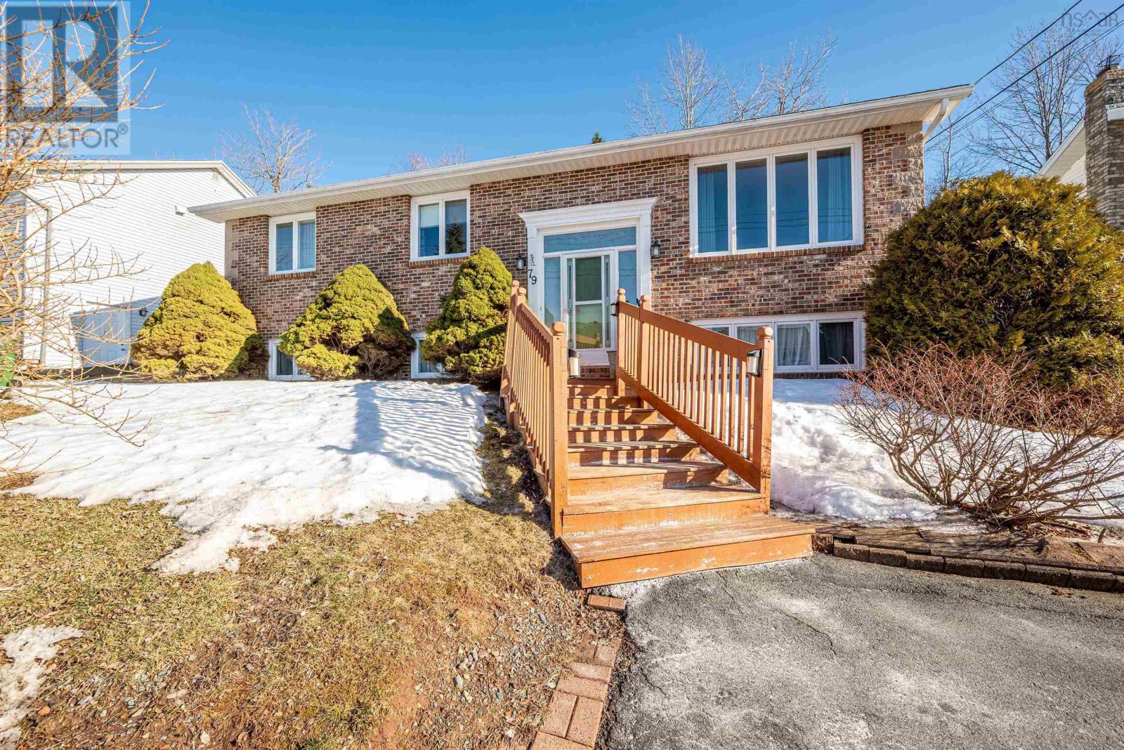 79 Oakhill Drive Property Photo 1