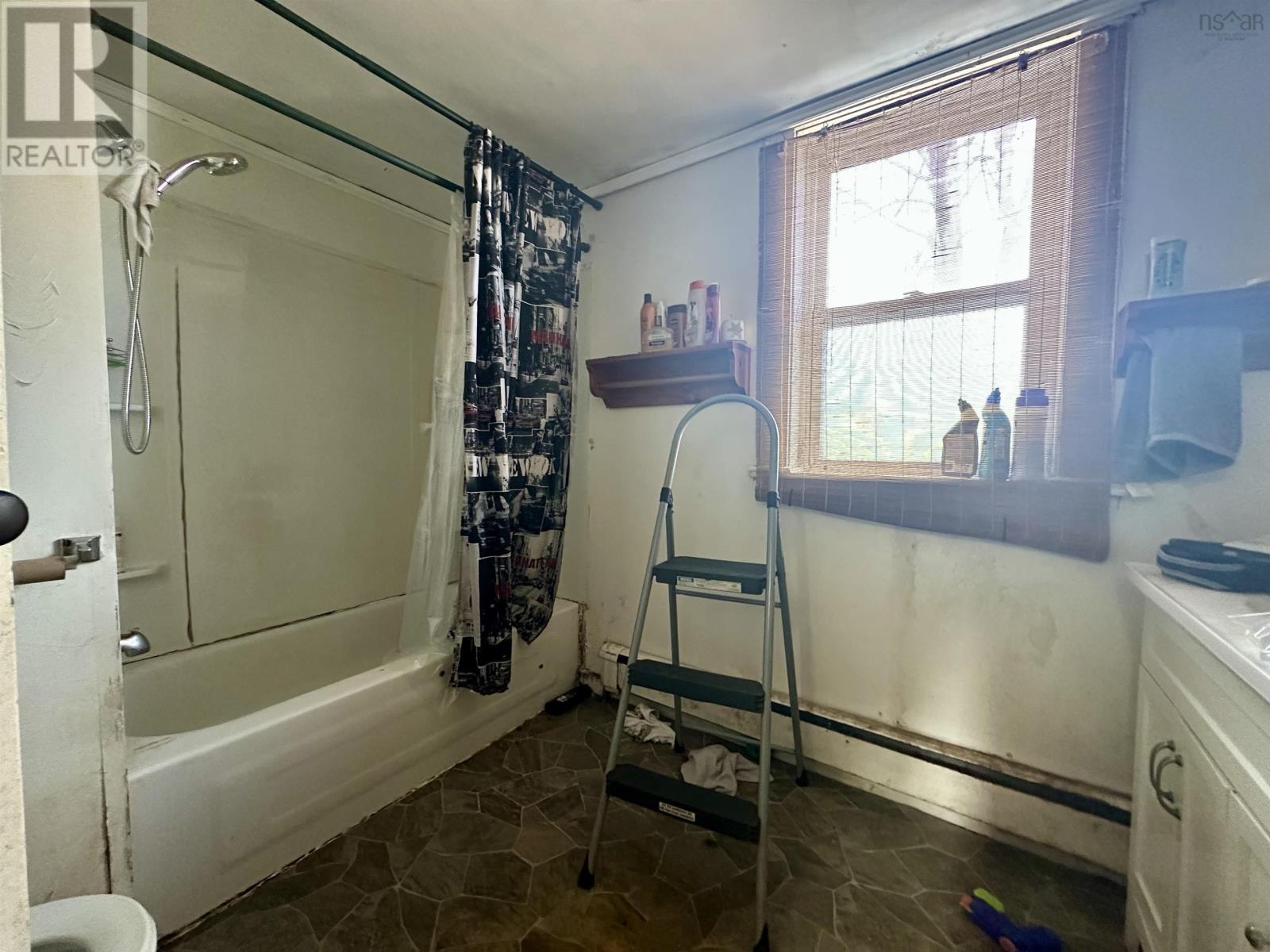 73 Ellis Street Property Photo 7