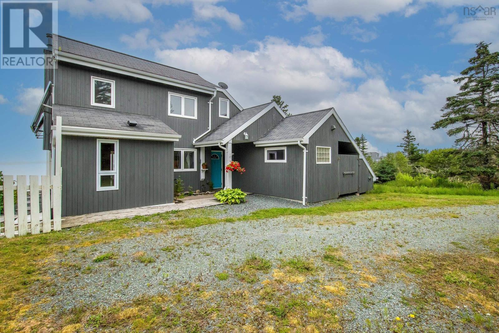 3078 Ostrea Lake Road Property Photo 2