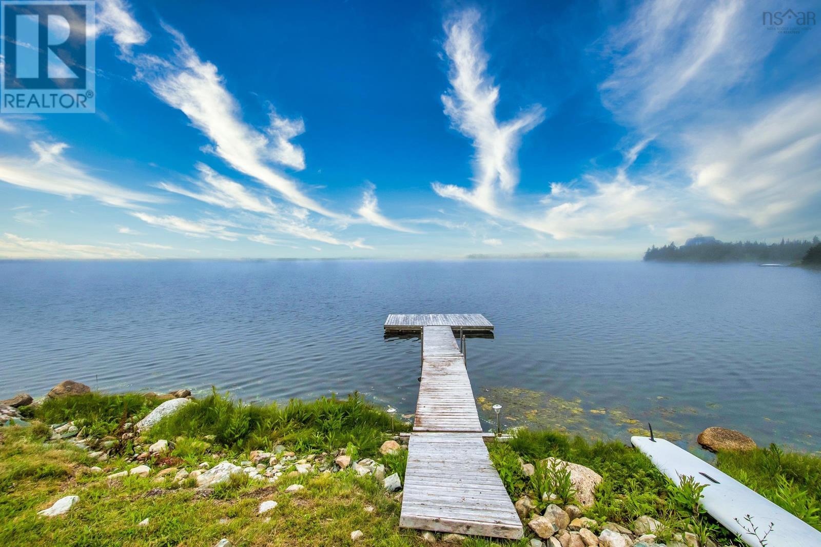3078 Ostrea Lake Road Property Photo 4
