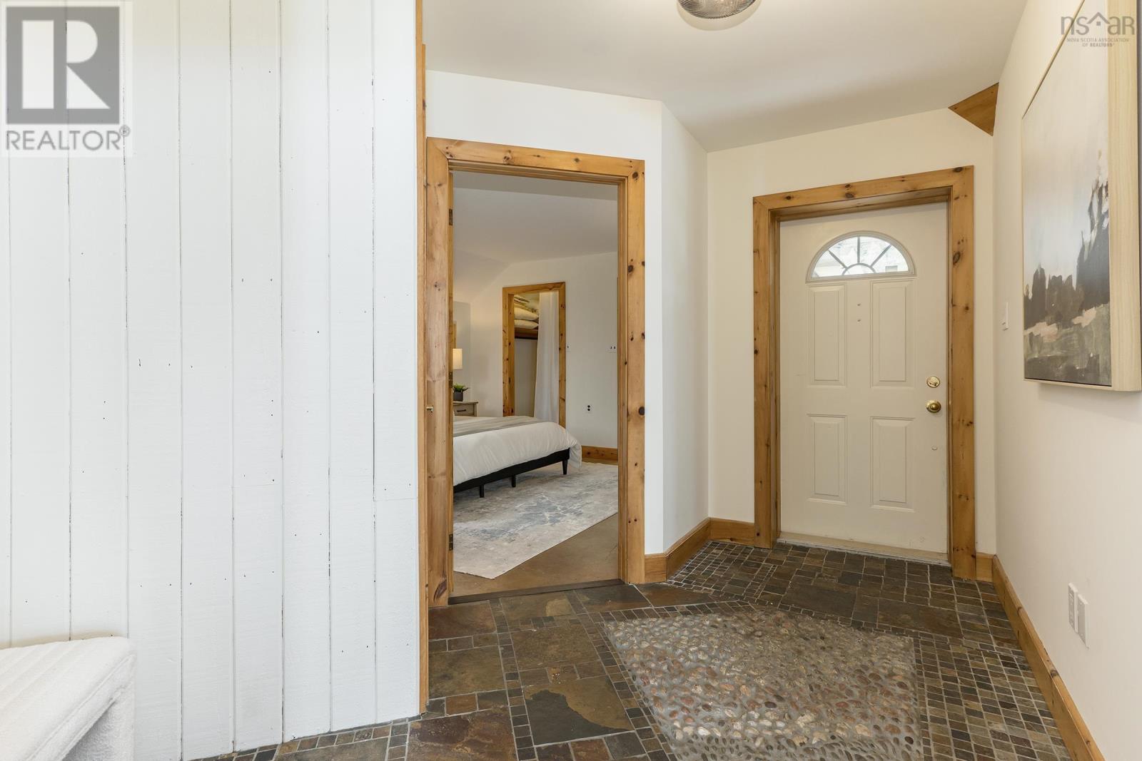 3078 Ostrea Lake Road Property Photo 5