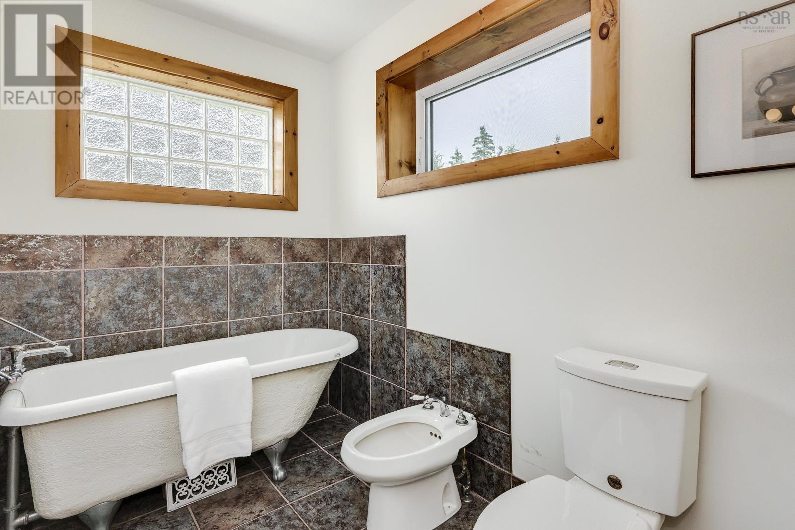 3078 Ostrea Lake Road Property Photo 29