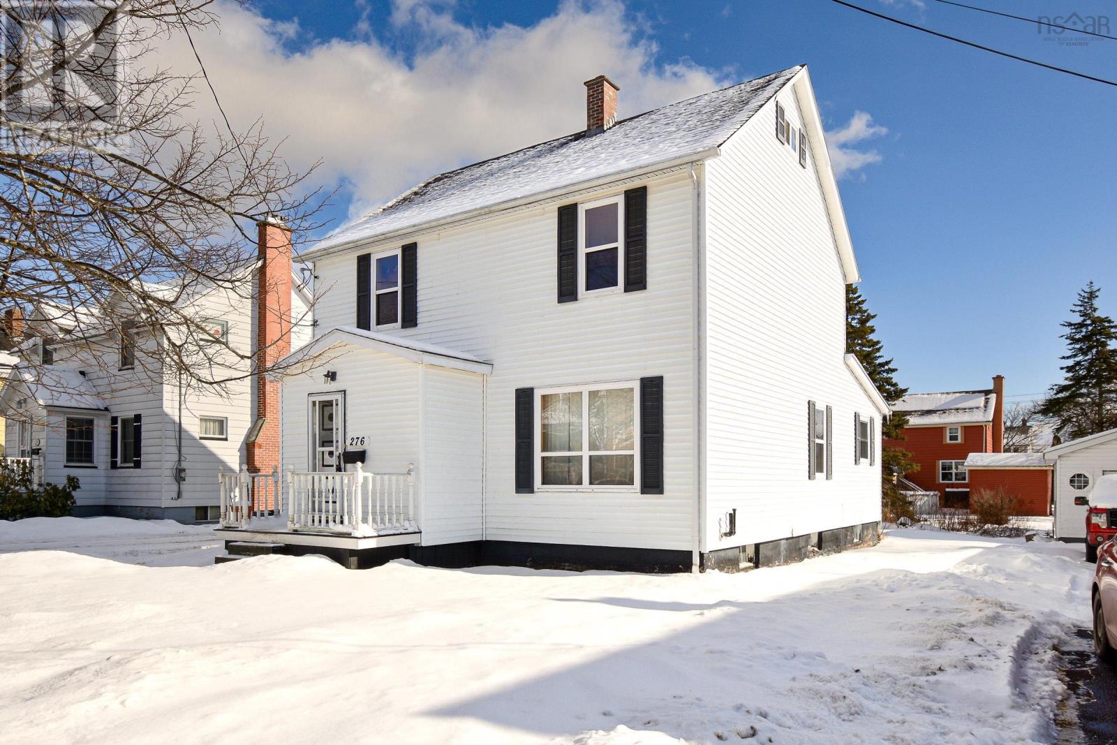 276 Columbia Street Property Photo 2