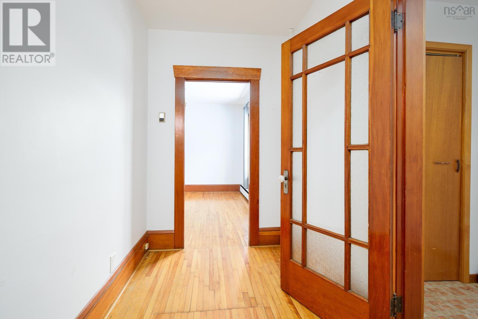 276 Columbia Street Property Photo 17