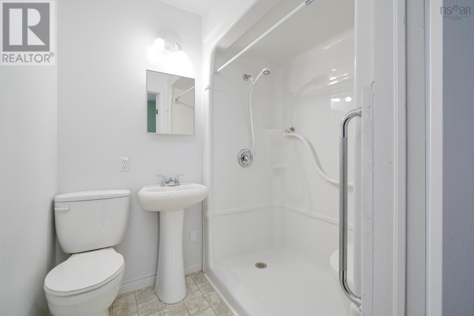 276 Columbia Street Property Photo 21