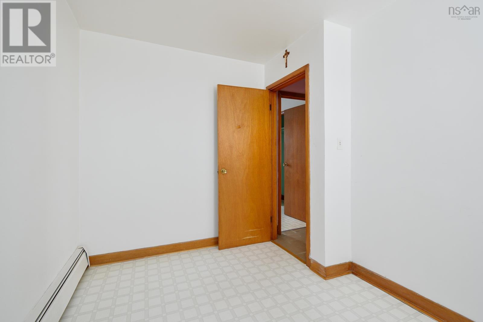 276 Columbia Street Property Photo 28