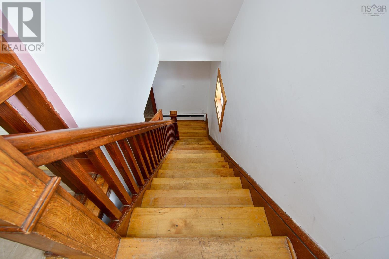 276 Columbia Street Property Photo 36