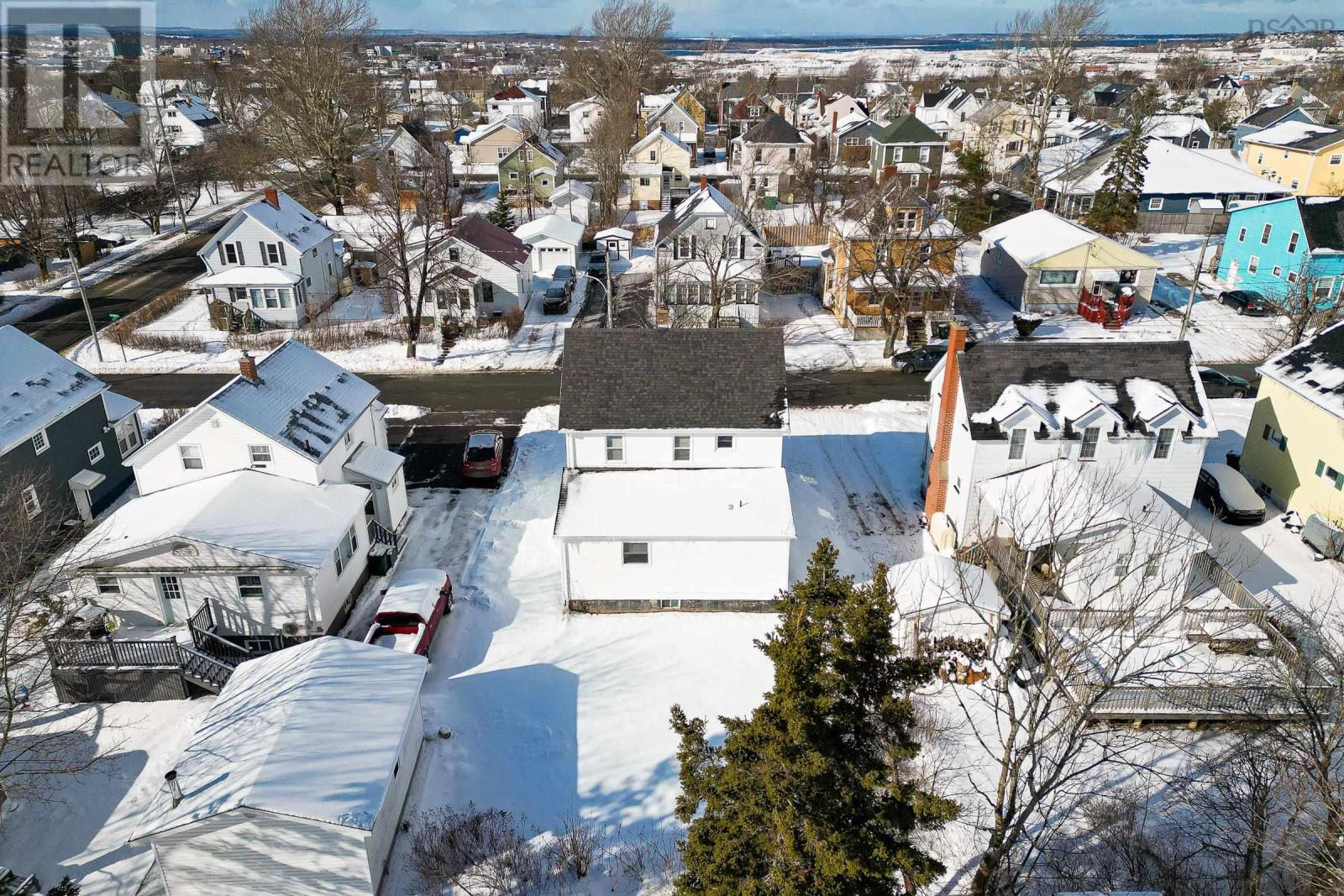 276 Columbia Street Property Photo 50
