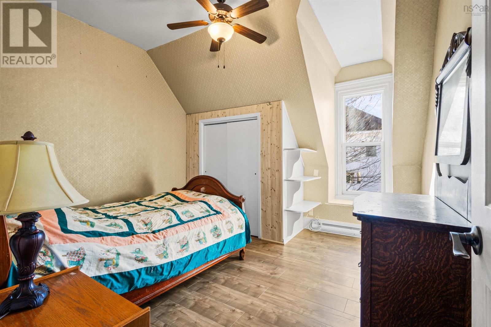 9 Mcdougall Street Property Photo 30