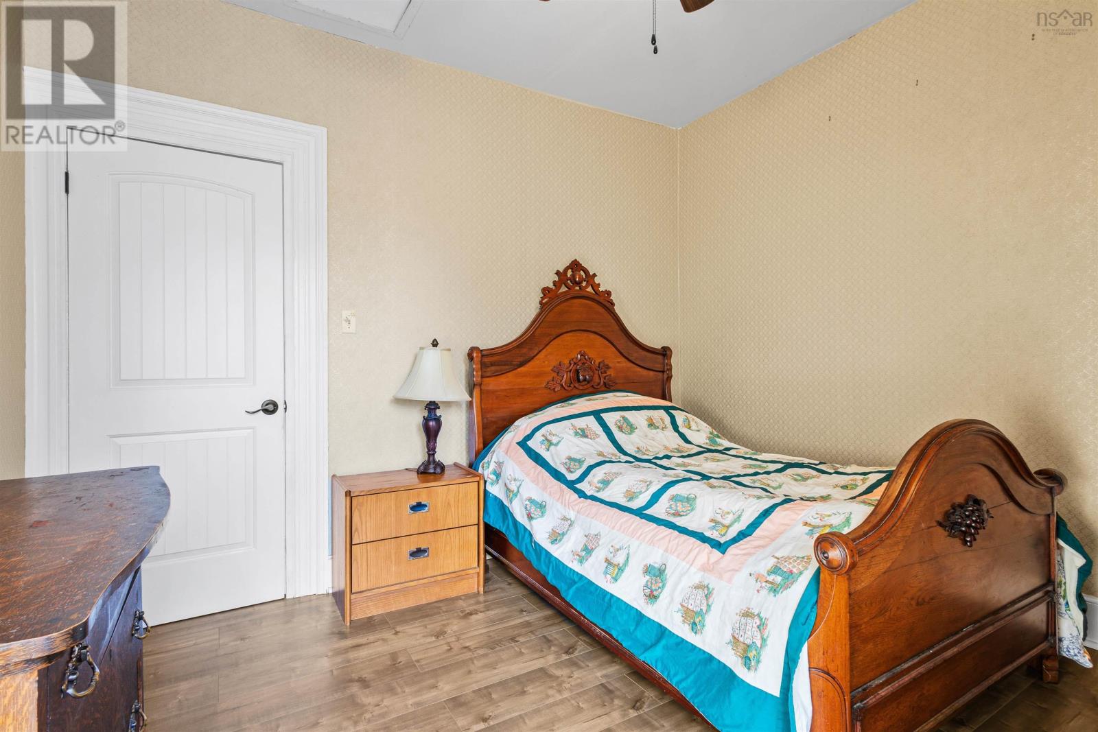 9 Mcdougall Street Property Photo 31