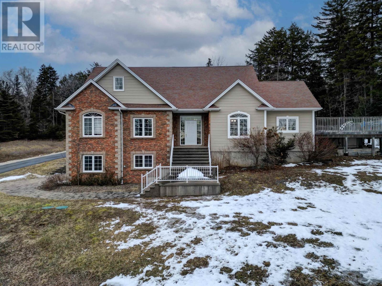 118 Lincolnshire Drive Property Photo
