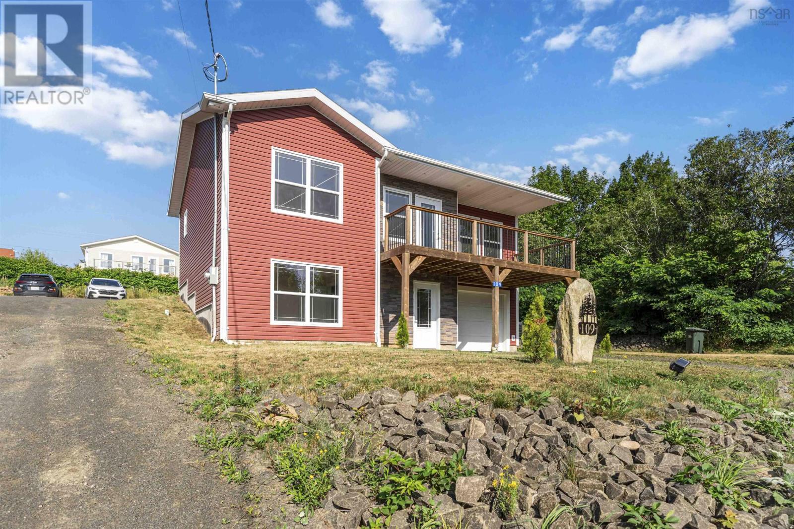 109 Second Avenue Property Photo 3